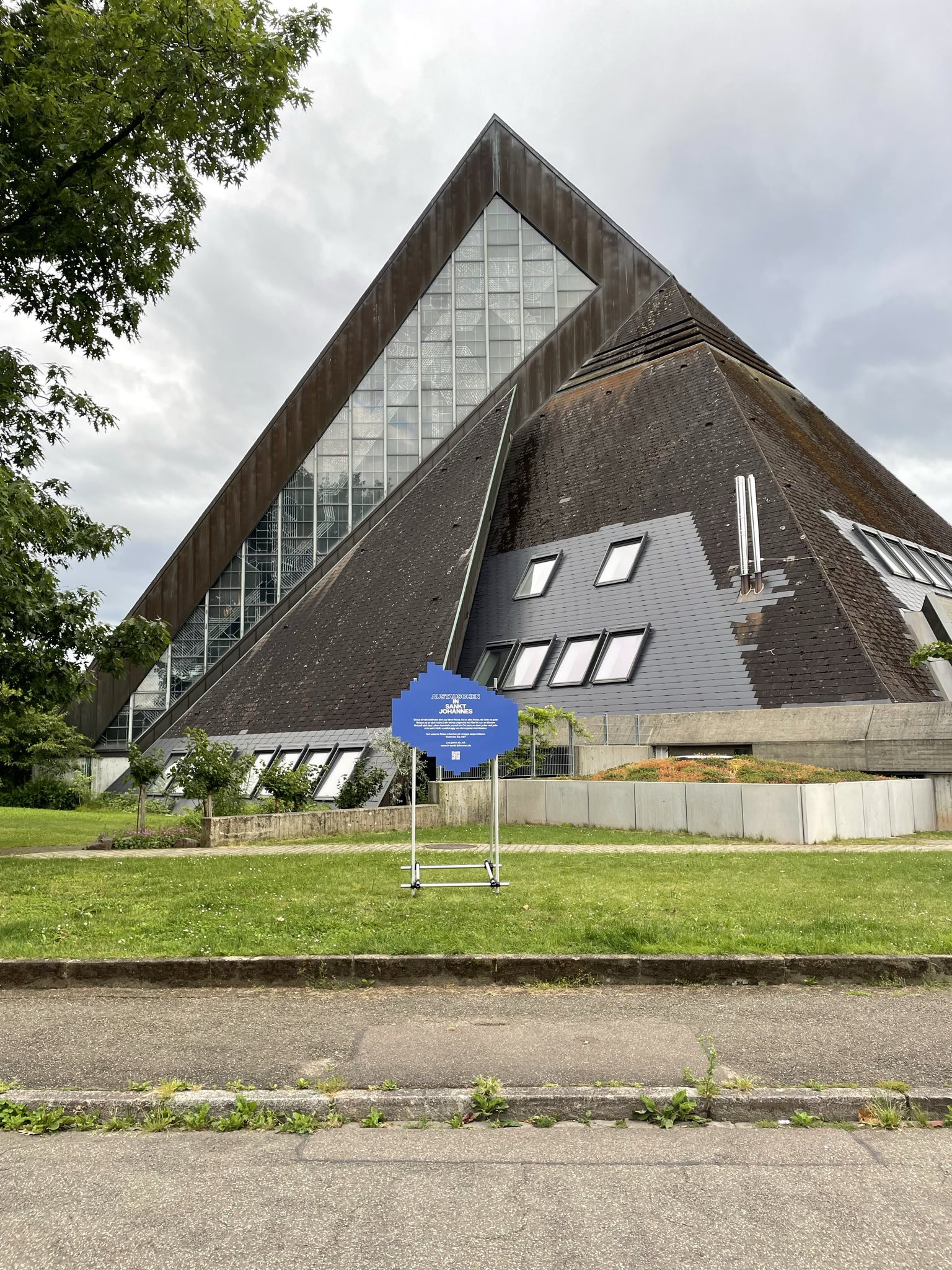 Umbaukirche Stadtlücken in st johannes emmendingen studio sebastian klawiter Kirchenumbau Transformation